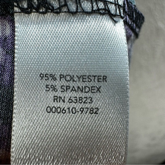 CJ Banks One Button Cardigan Stretch Knit 3/4 Sleeve Purple‎ Paisley NEW Size 1X - Picture 4 of 9